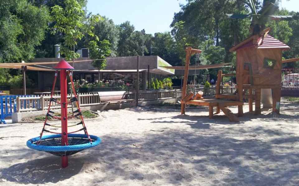 Parque infantil Casa de juegos modelo Formentera. Uso público ASL_292F